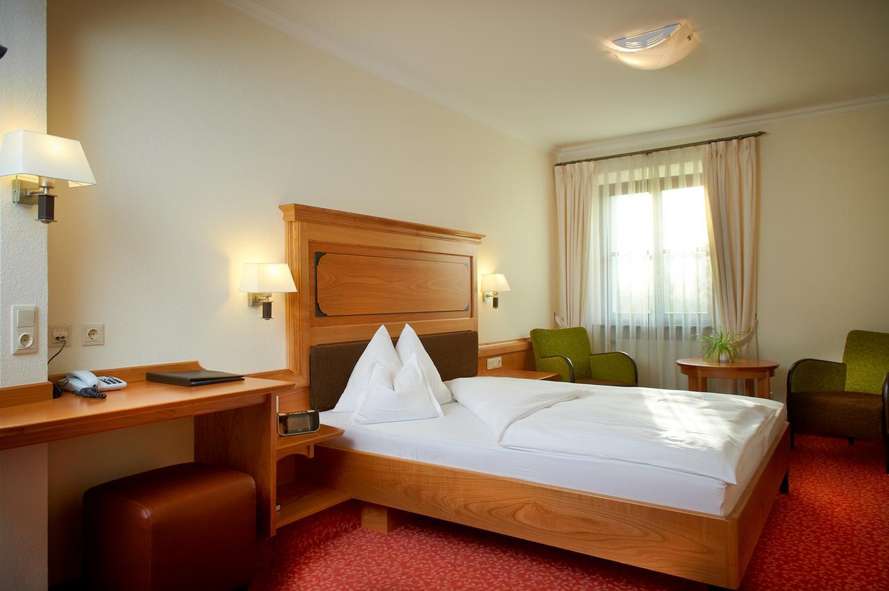 Hotel Zur Post Кёцтинг Экстерьер фото